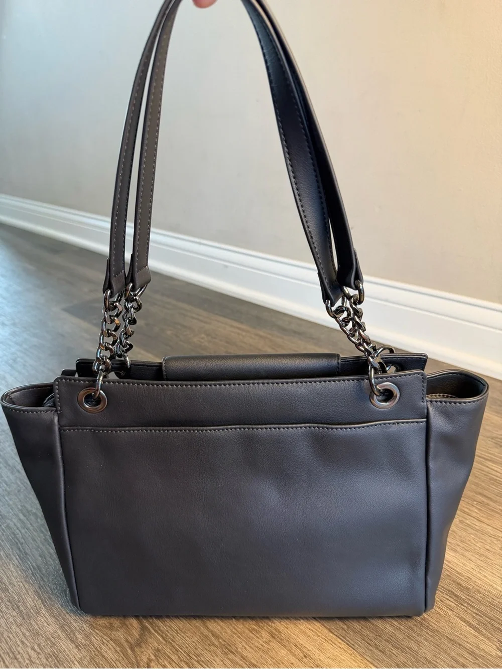 Simply Vera Vera Wang Black Chain-Accent Shoulder Bag